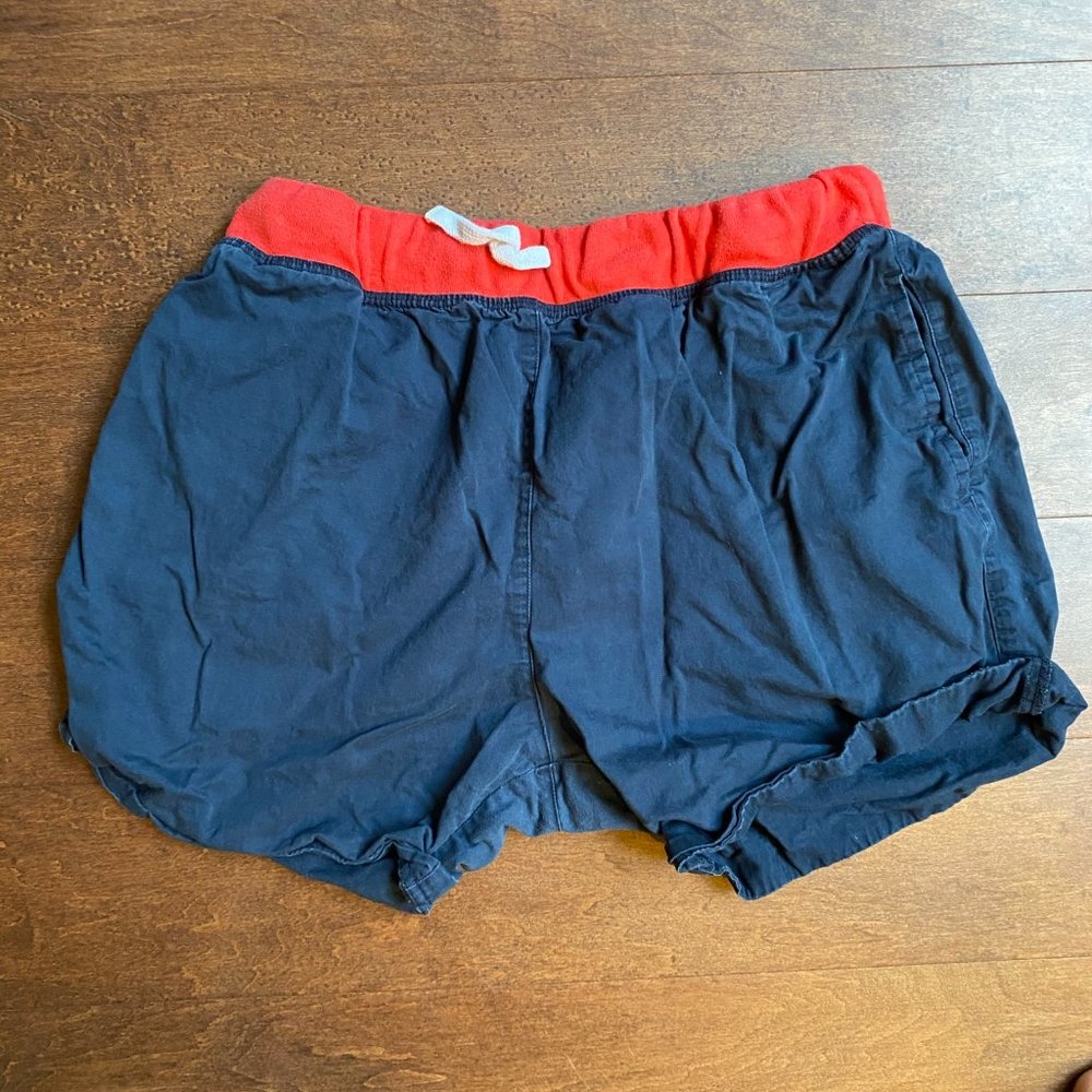 Chubbies 5" inseam khaki shorts